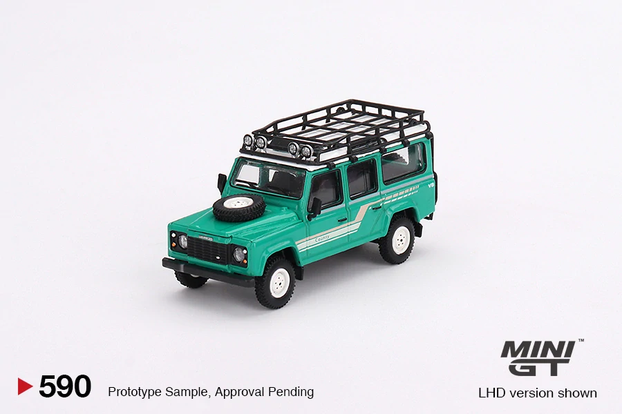MiniGT #590 Land Rover Defender 110 1985 County Station Wagon Trident Green
