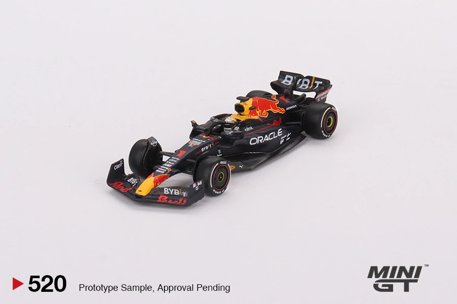 MiniGT #520 Oracle Red Bull Racing RB18 #1 Max Verstappen 2022 Abu Dhabi Grand Prix Winner