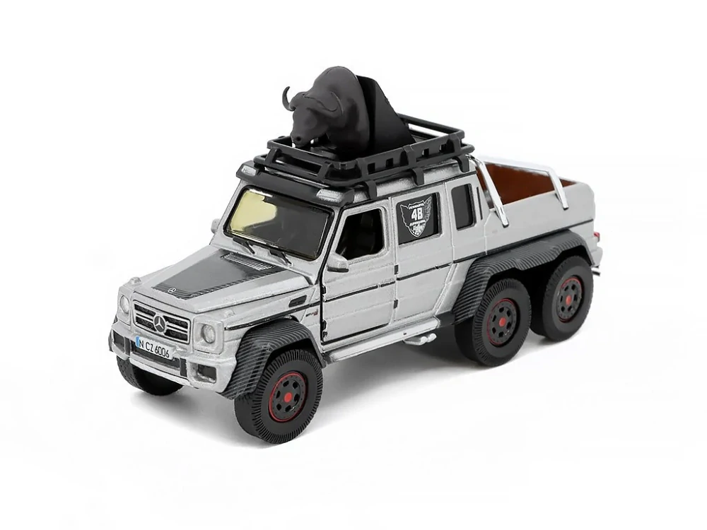 Mercedes-Benz G63 AMG 6x6 2021 Buffalo Special 1:64 Era Car