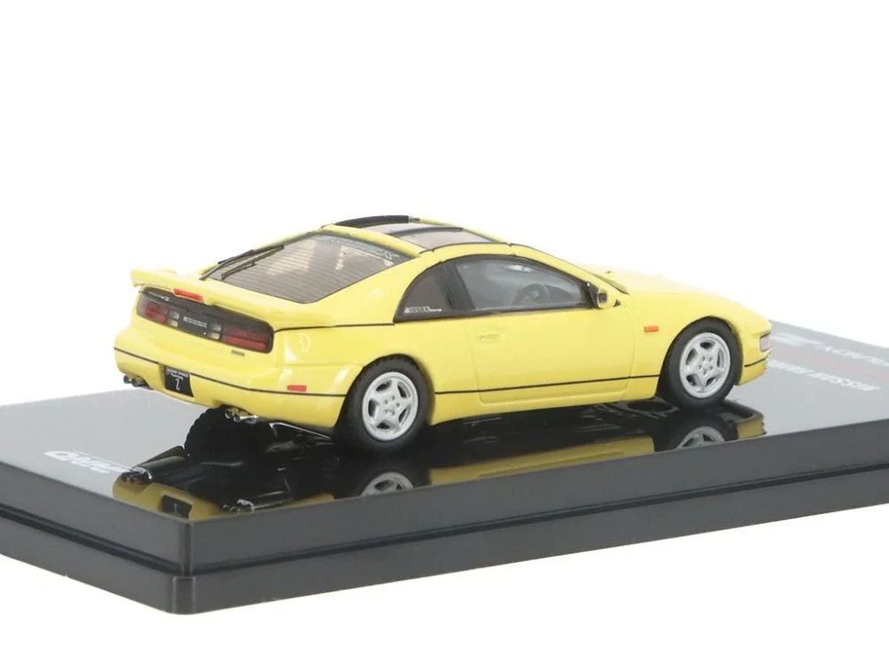 Nissan Fairlady Z (Z32) Yellow 1:64 INNO64